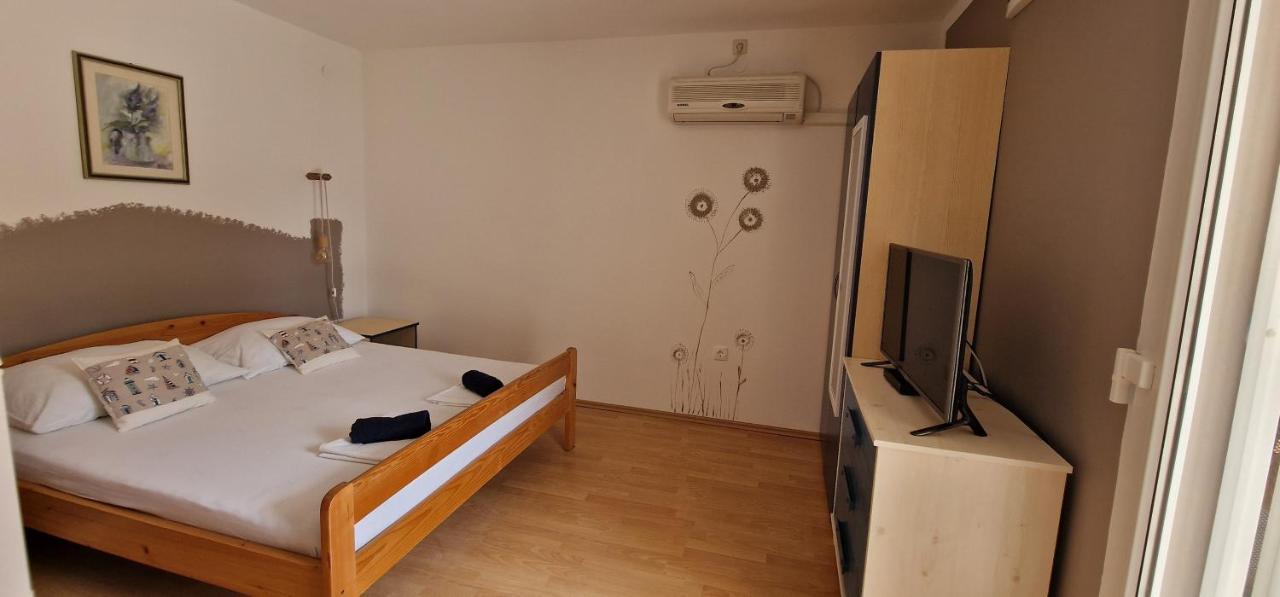 Apartmani Dutkovic Vrboska Luaran gambar