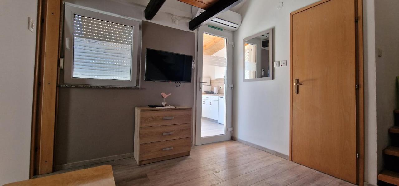 Apartmani Dutkovic Vrboska Luaran gambar