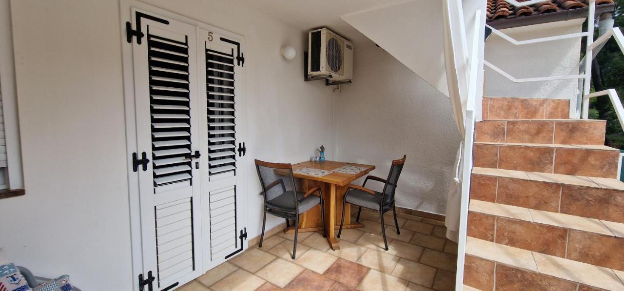 Apartmani Dutkovic Vrboska Luaran gambar