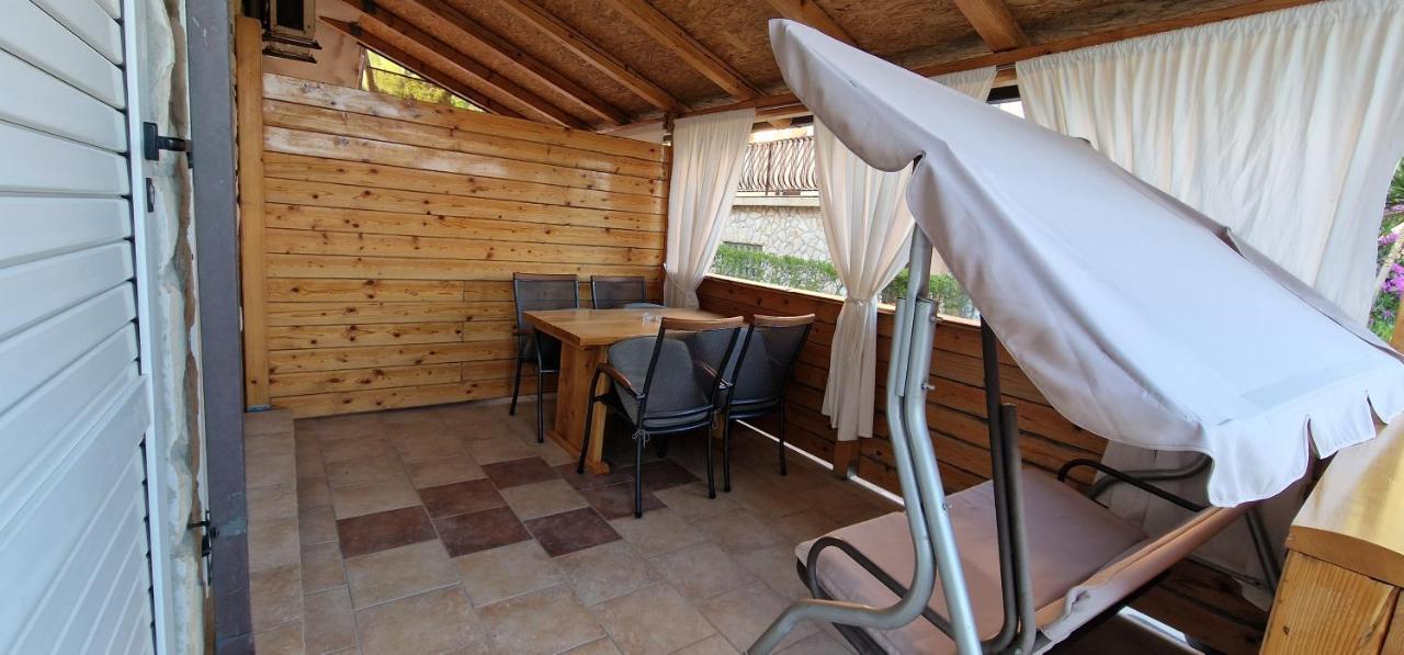 Apartmani Dutkovic Vrboska Luaran gambar