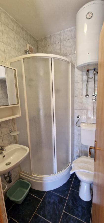 Apartmani Dutkovic Vrboska Luaran gambar