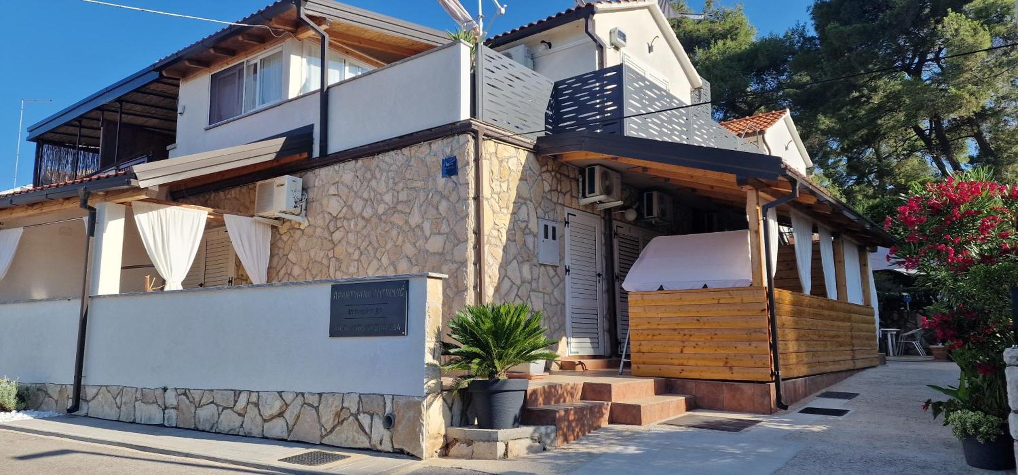 Apartmani Dutkovic Vrboska Luaran gambar